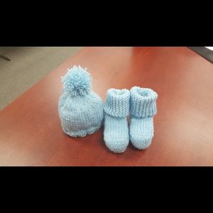 Handmade baby bootie and hat